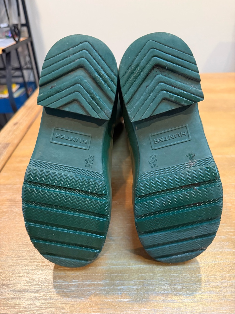 Hunter Women’s Original Tall Waterproof Rain Boot Hunter Green US 7 EU 38 - Picture 7 of 9